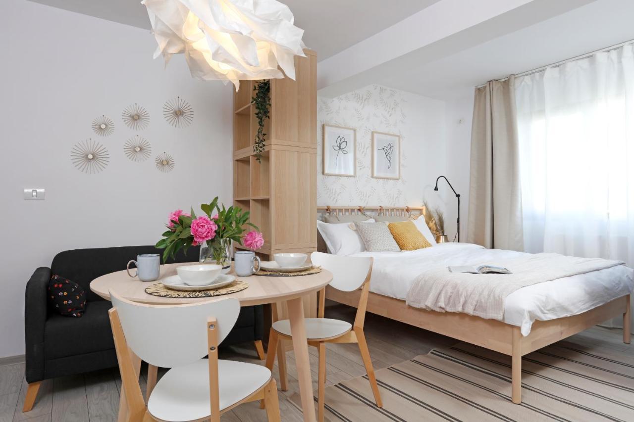 New & Cozy Studio In Ghencea + Netflix Бухарест Экстерьер фото